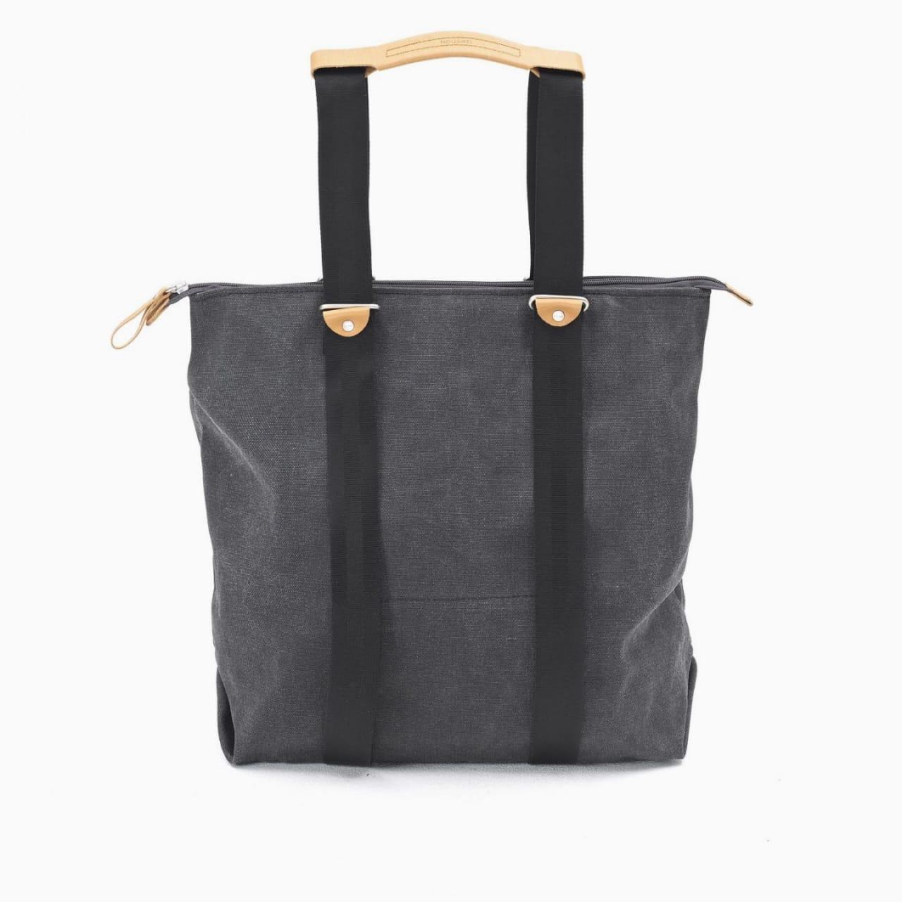https://tailwindcss.com/plus-assets/img/ecommerce-images/category-page-07-product-02.jpg