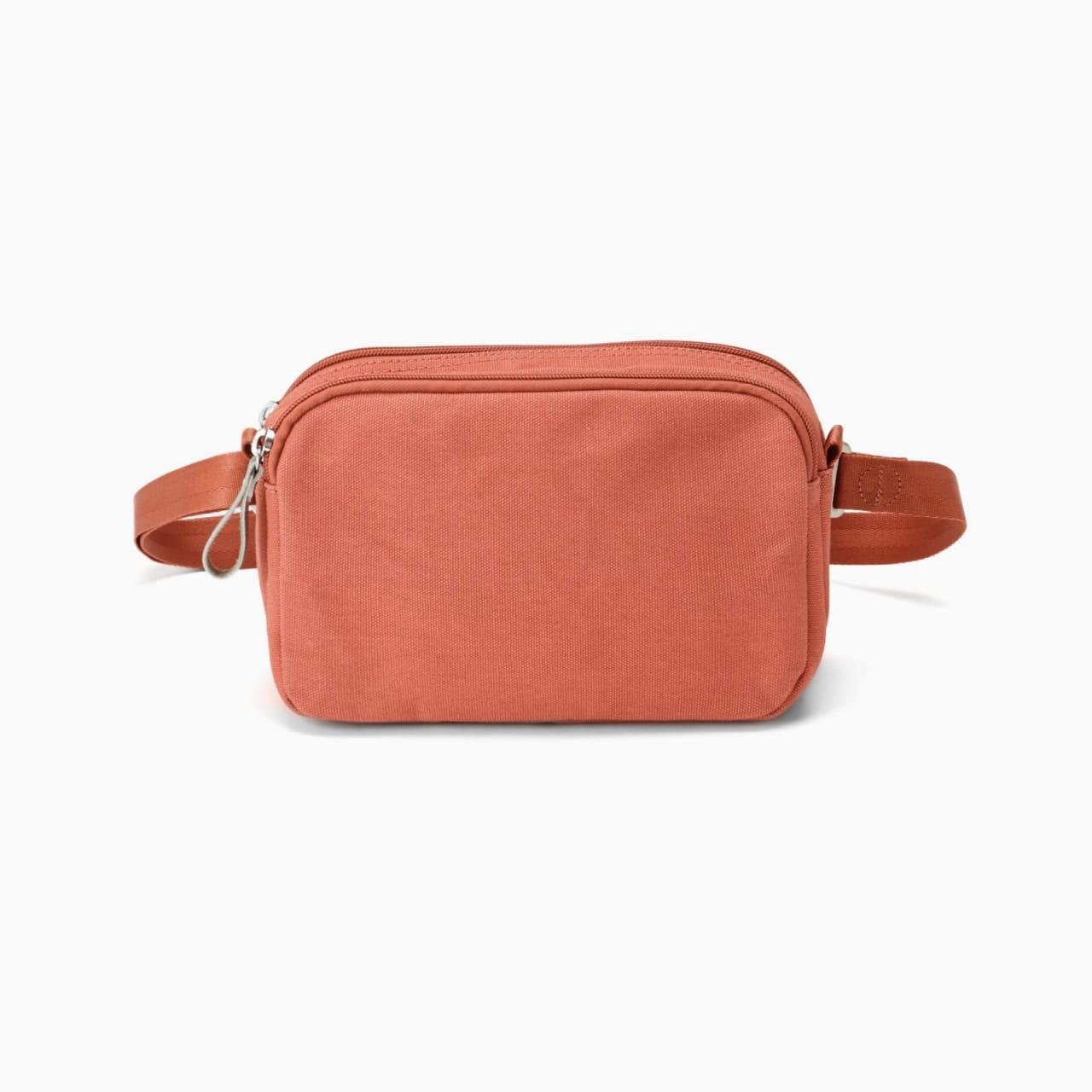 https://tailwindcss.com/plus-assets/img/ecommerce-images/category-page-07-product-07.jpg